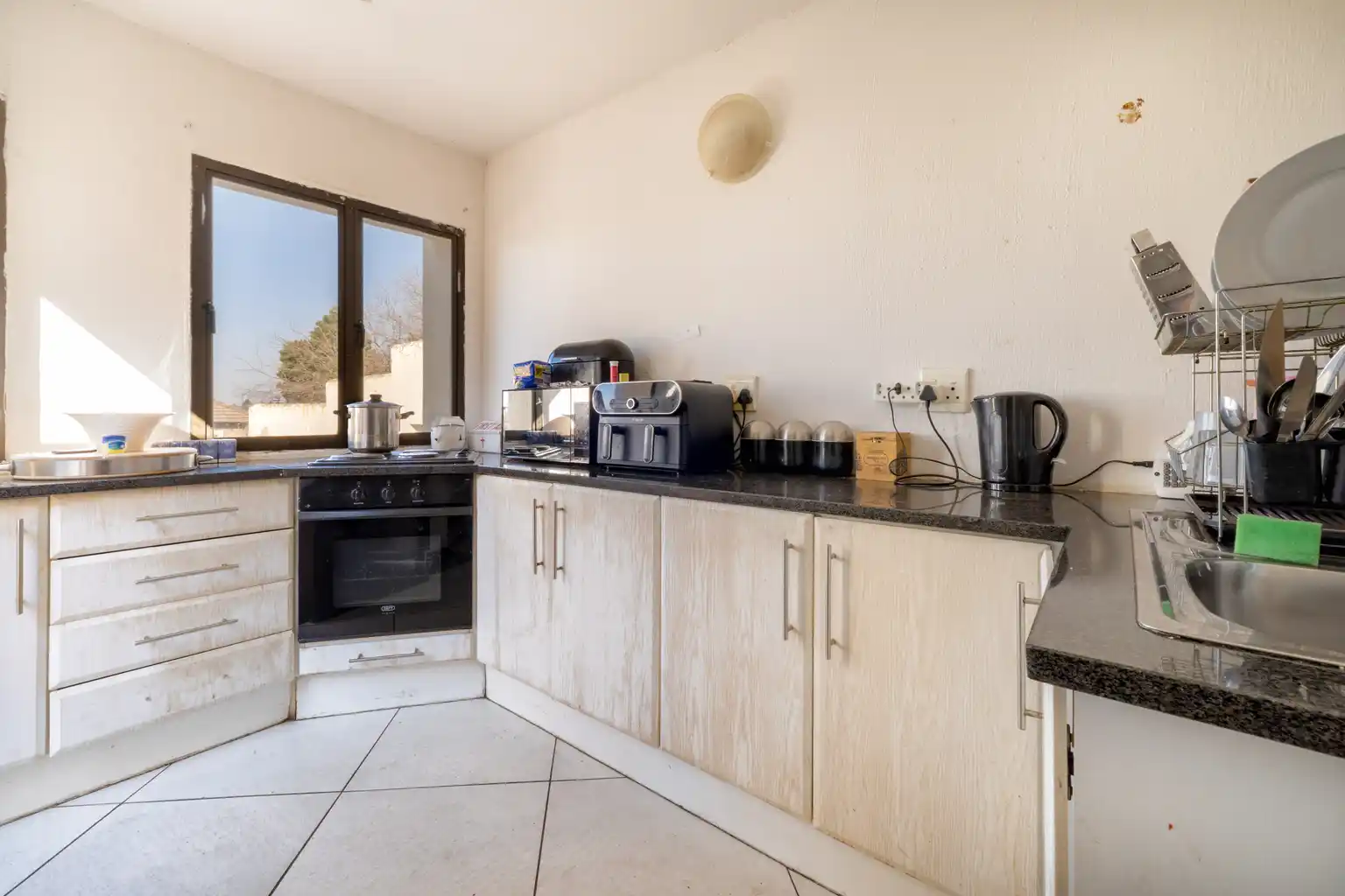9 Bedroom Property for Sale in Rangeview Gauteng