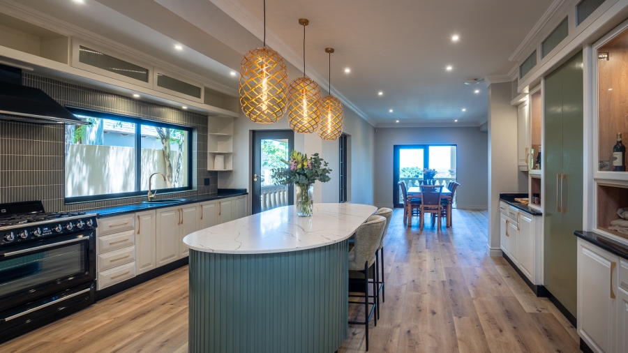 5 Bedroom Property for Sale in Waterkloof Gauteng