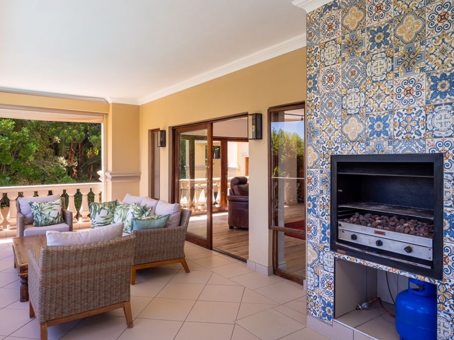 5 Bedroom Property for Sale in Waterkloof Gauteng