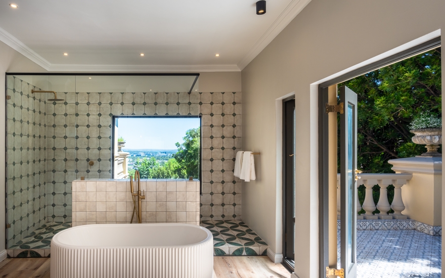5 Bedroom Property for Sale in Waterkloof Gauteng