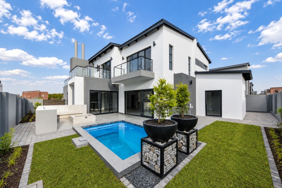 4 Bedroom Property for Sale in Fountainbrook Estate Gauteng