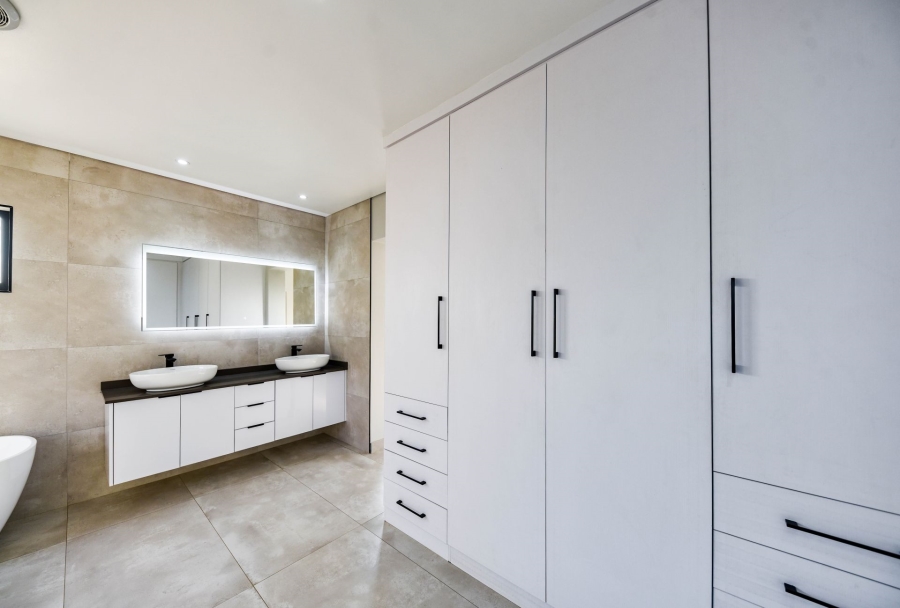 4 Bedroom Property for Sale in Fountainbrook Estate Gauteng