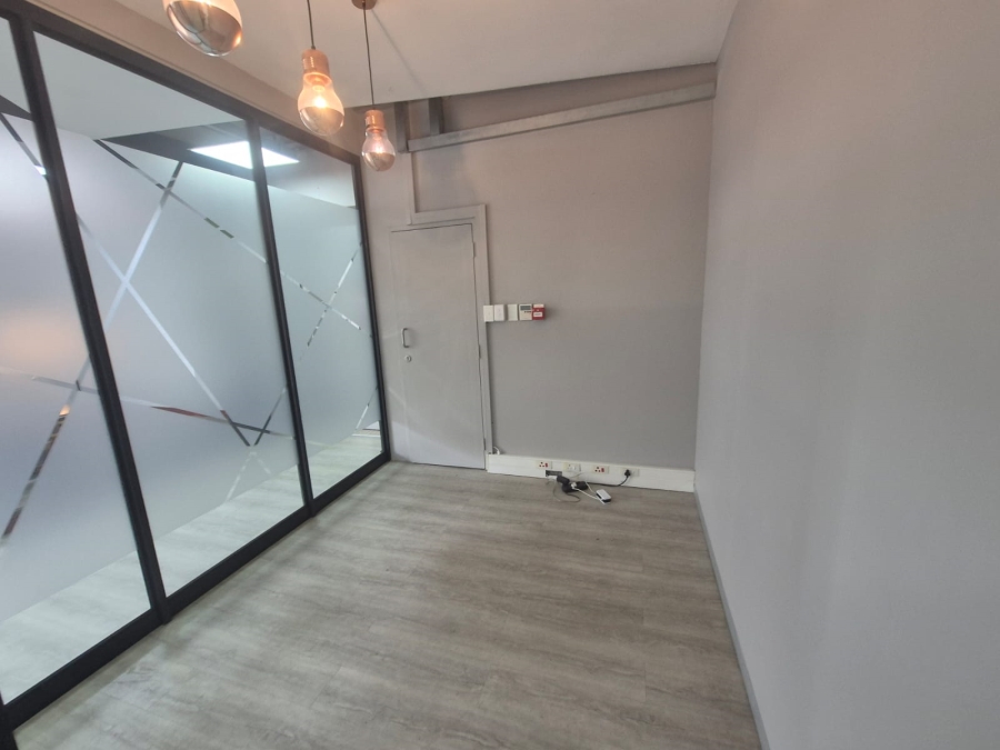 To Let Commercial Property for Rent in Zwartkop Gauteng