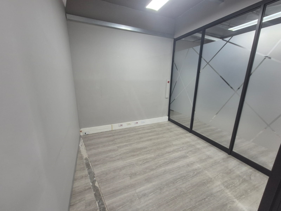 To Let Commercial Property for Rent in Zwartkop Gauteng