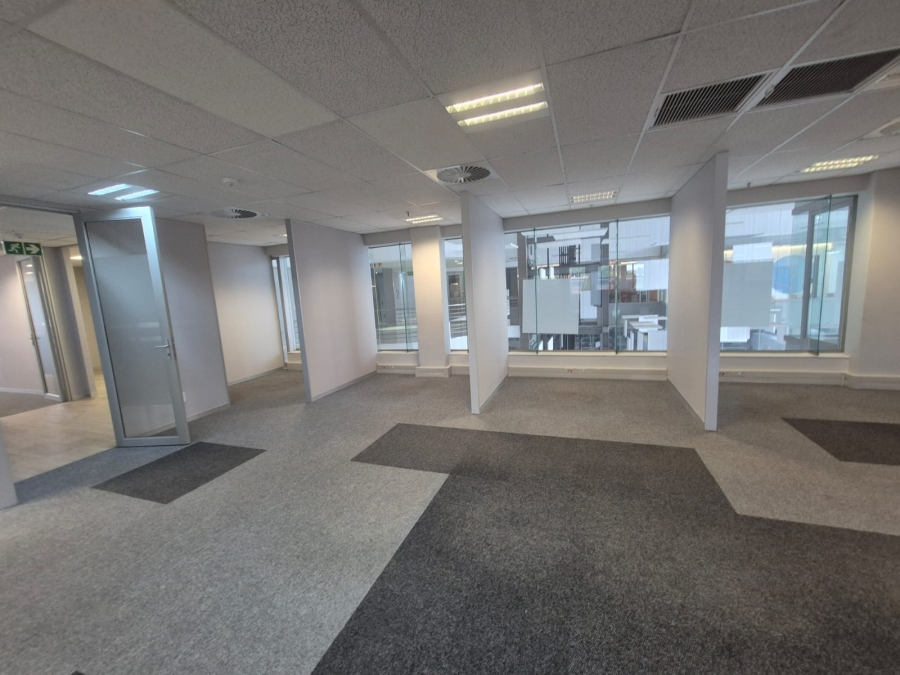 To Let Commercial Property for Rent in Die Hoewes Gauteng