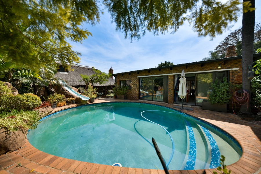 3 Bedroom Property for Sale in Garsfontein Gauteng