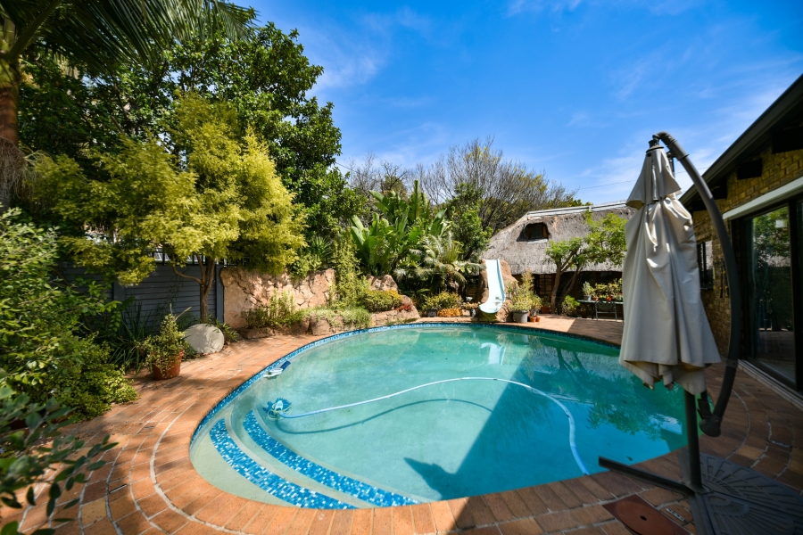 3 Bedroom Property for Sale in Garsfontein Gauteng