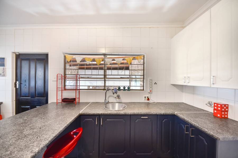 3 Bedroom Property for Sale in Garsfontein Gauteng