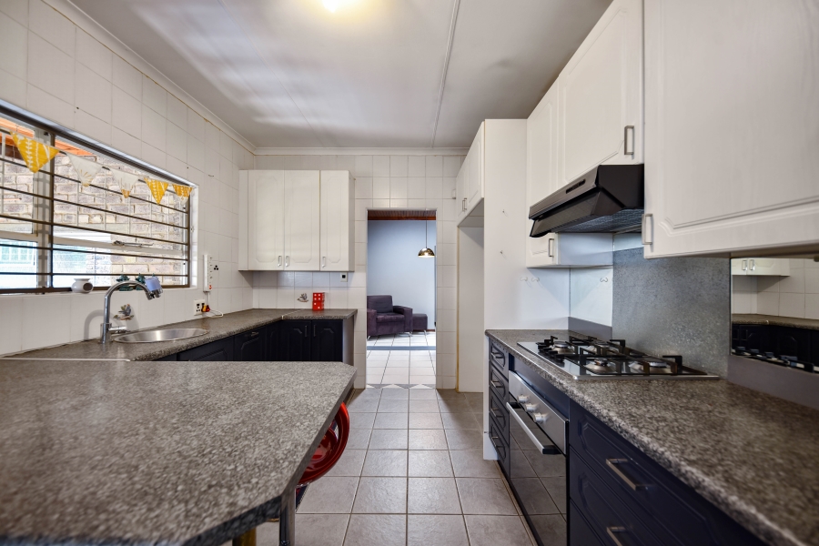3 Bedroom Property for Sale in Garsfontein Gauteng