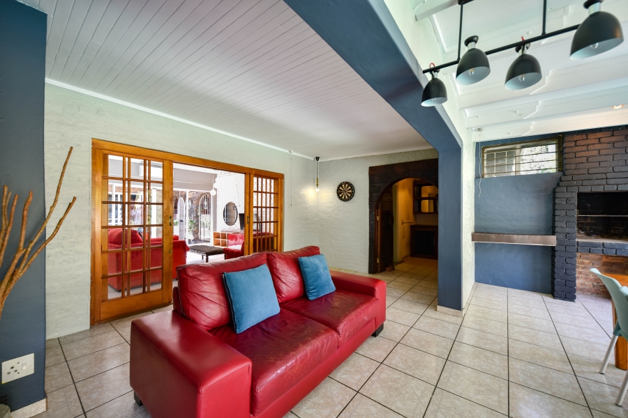 3 Bedroom Property for Sale in Garsfontein Gauteng
