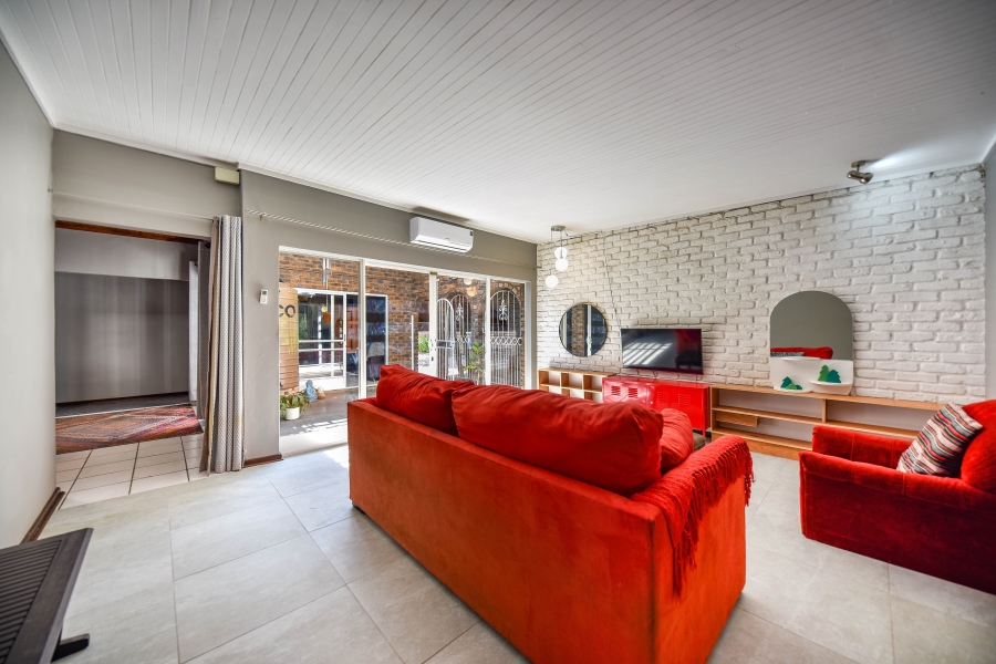 3 Bedroom Property for Sale in Garsfontein Gauteng