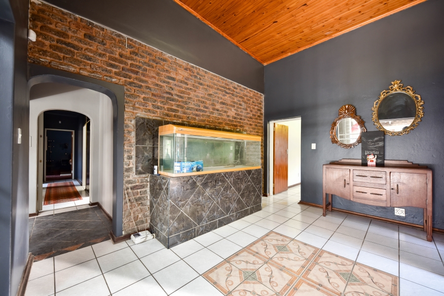 3 Bedroom Property for Sale in Garsfontein Gauteng