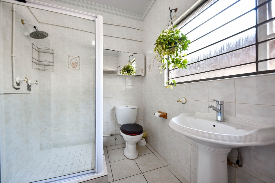 3 Bedroom Property for Sale in Garsfontein Gauteng