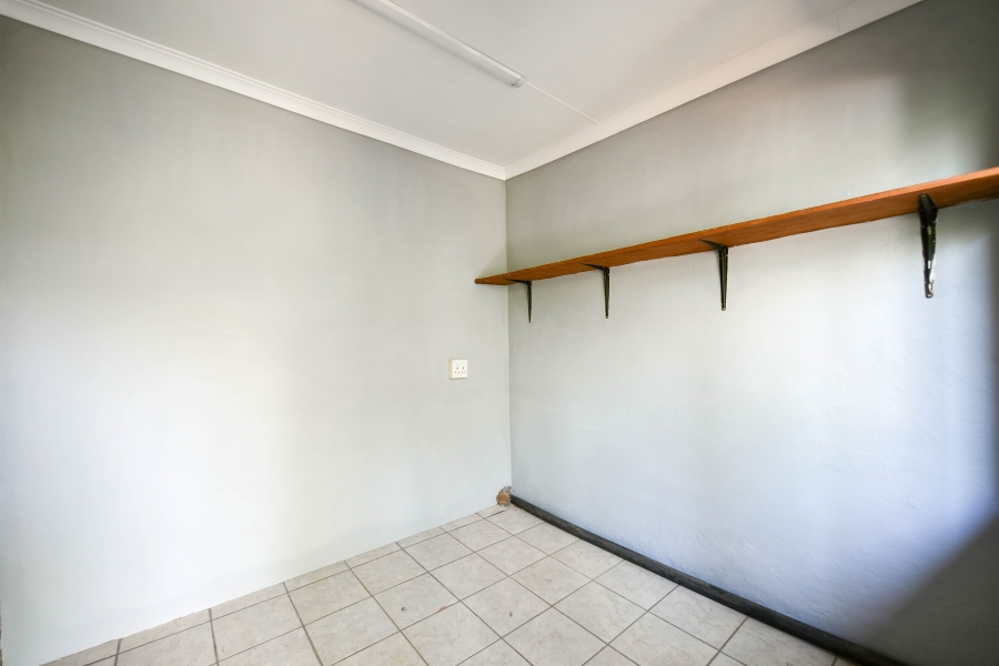 3 Bedroom Property for Sale in Garsfontein Gauteng
