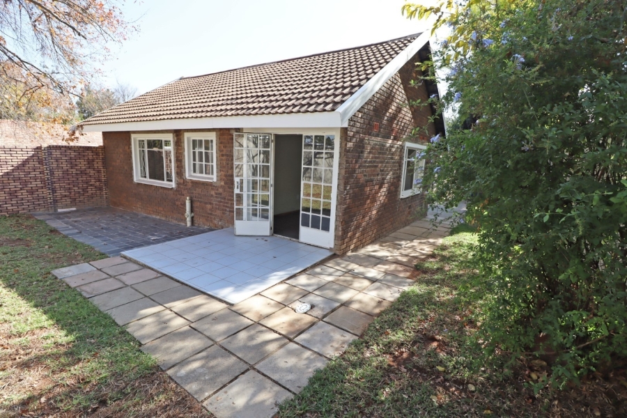 To Let Commercial Property for Rent in Bryanston West Gauteng