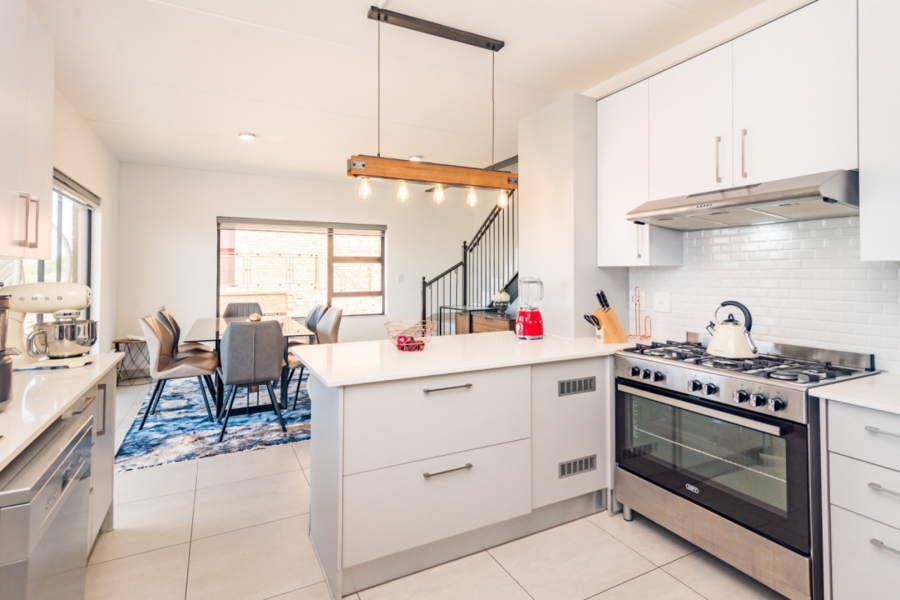 To Let 3 Bedroom Property for Rent in Noordheuwel Gauteng
