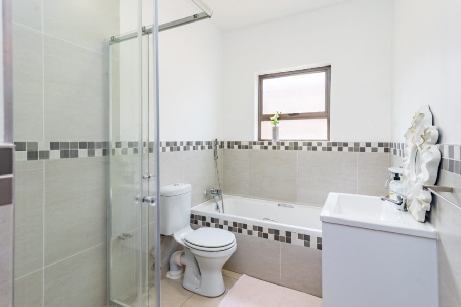 To Let 3 Bedroom Property for Rent in Noordheuwel Gauteng