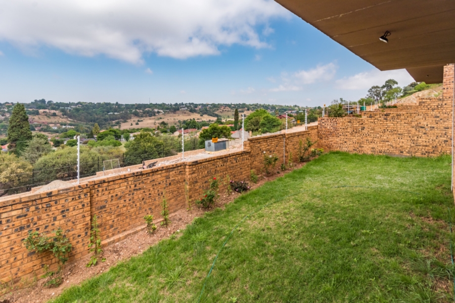 To Let 3 Bedroom Property for Rent in Noordheuwel Gauteng