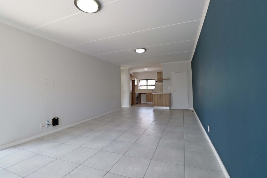 2 Bedroom Property for Sale in Crowthorne AH Gauteng