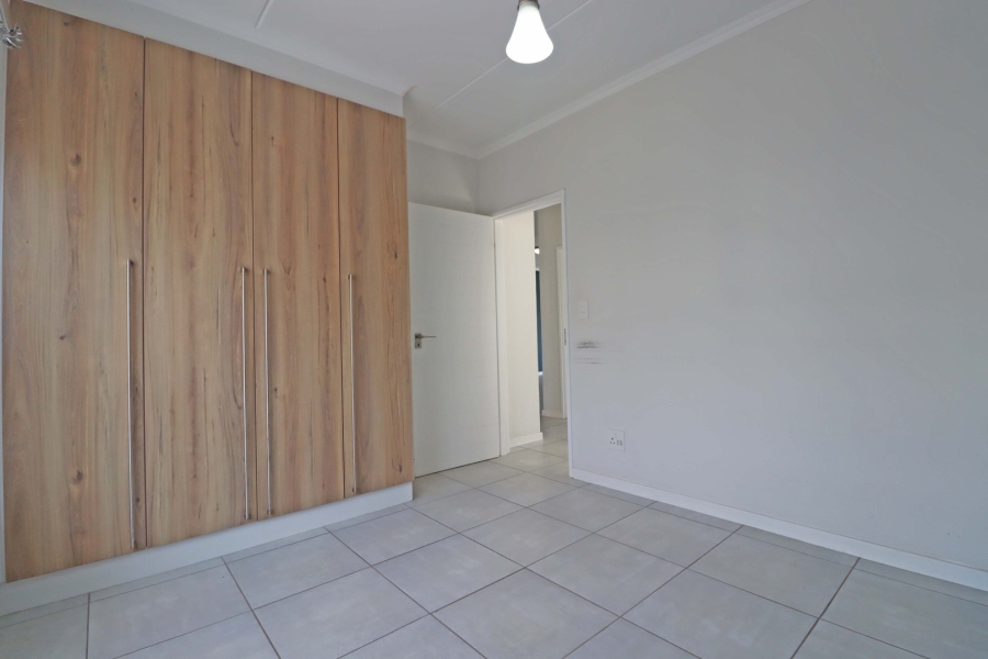 2 Bedroom Property for Sale in Crowthorne AH Gauteng
