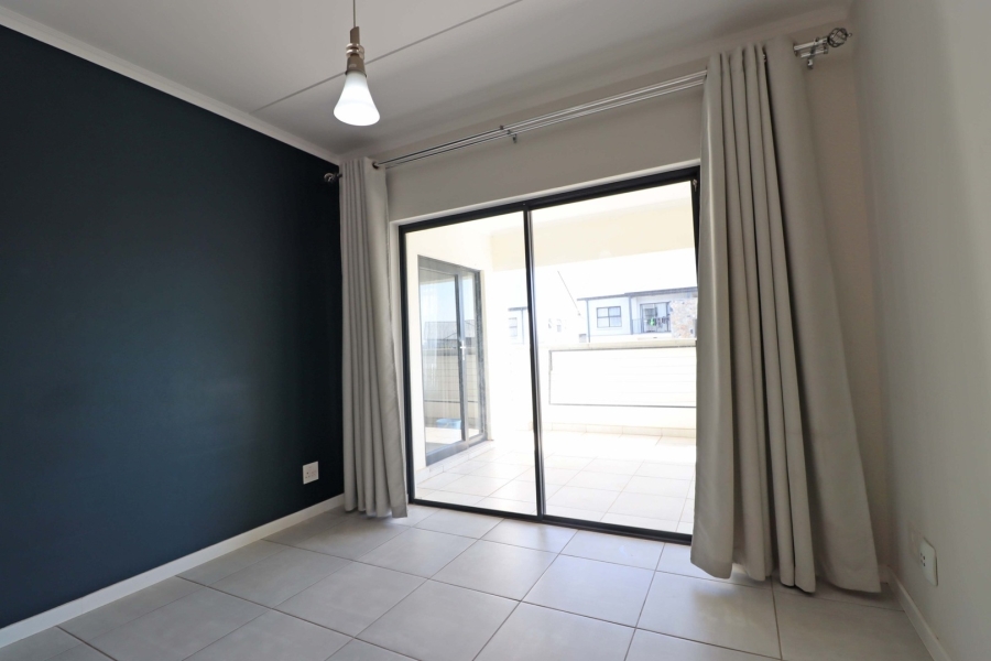 2 Bedroom Property for Sale in Crowthorne AH Gauteng