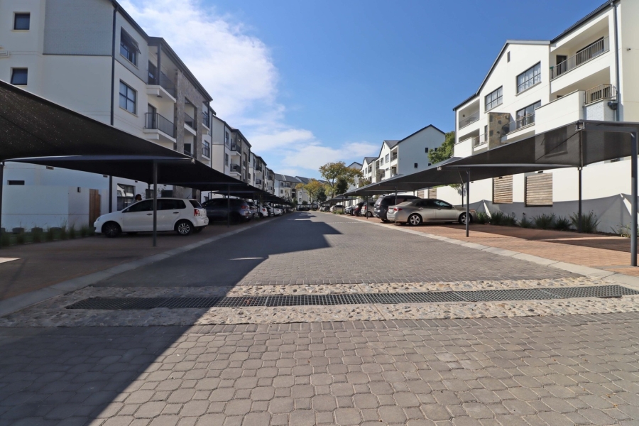 2 Bedroom Property for Sale in Crowthorne AH Gauteng
