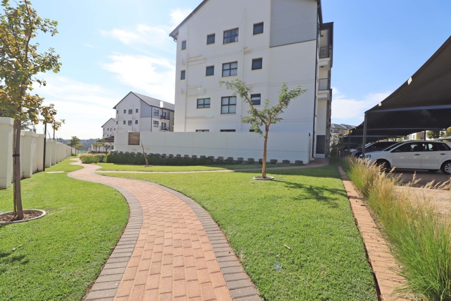2 Bedroom Property for Sale in Crowthorne AH Gauteng