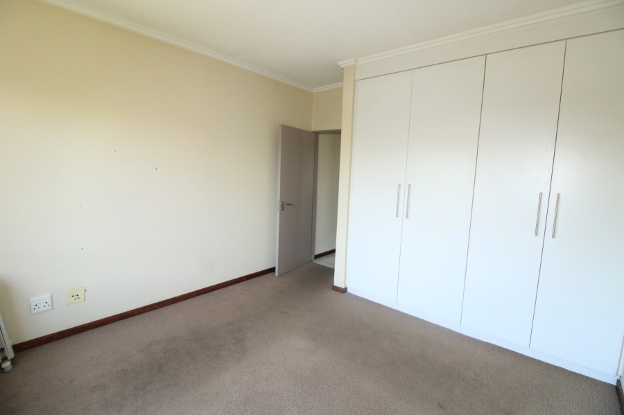 To Let 2 Bedroom Property for Rent in Lonehill Gauteng