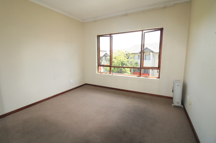 To Let 2 Bedroom Property for Rent in Lonehill Gauteng
