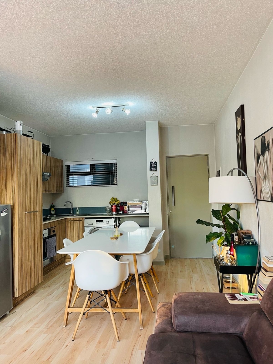 2 Bedroom Property for Sale in Beverley Gauteng
