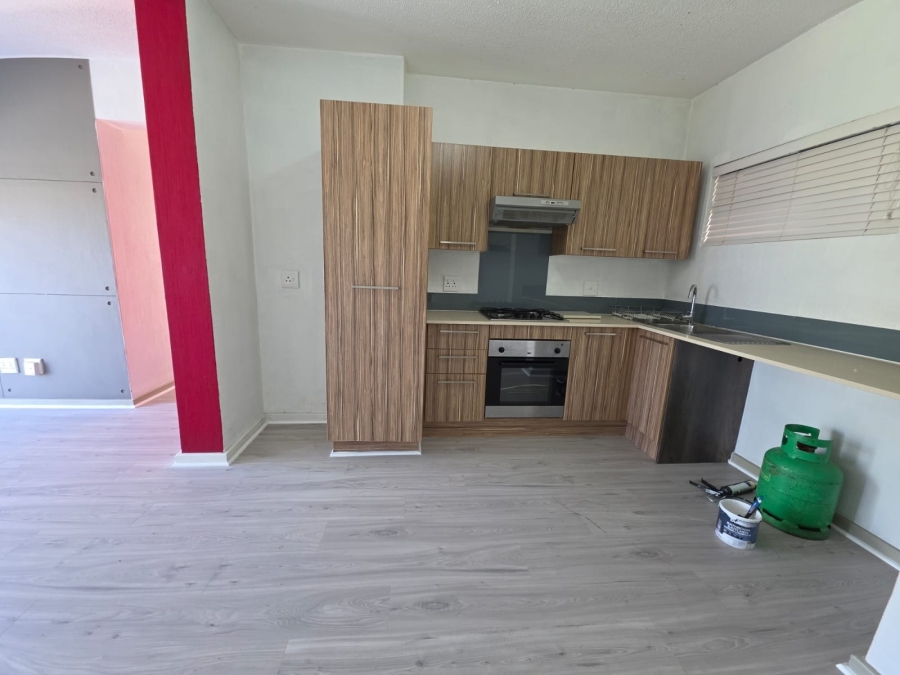 2 Bedroom Property for Sale in Beverley Gauteng