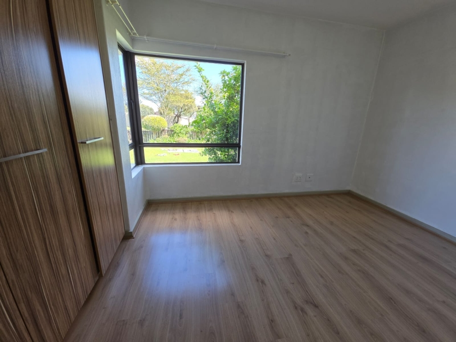 2 Bedroom Property for Sale in Beverley Gauteng