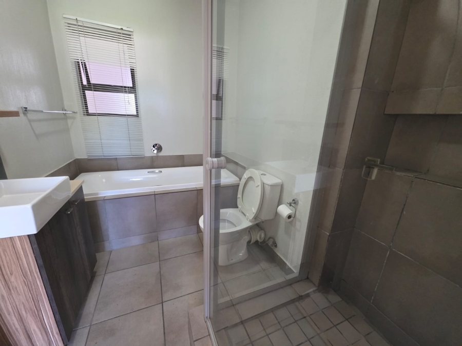 2 Bedroom Property for Sale in Beverley Gauteng