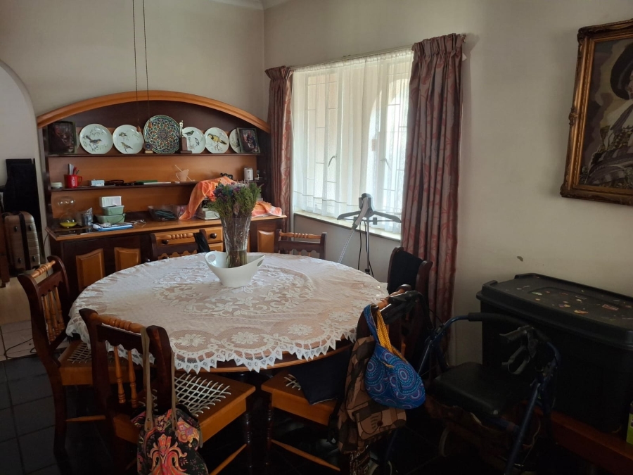 4 Bedroom Property for Sale in Garsfontein Gauteng