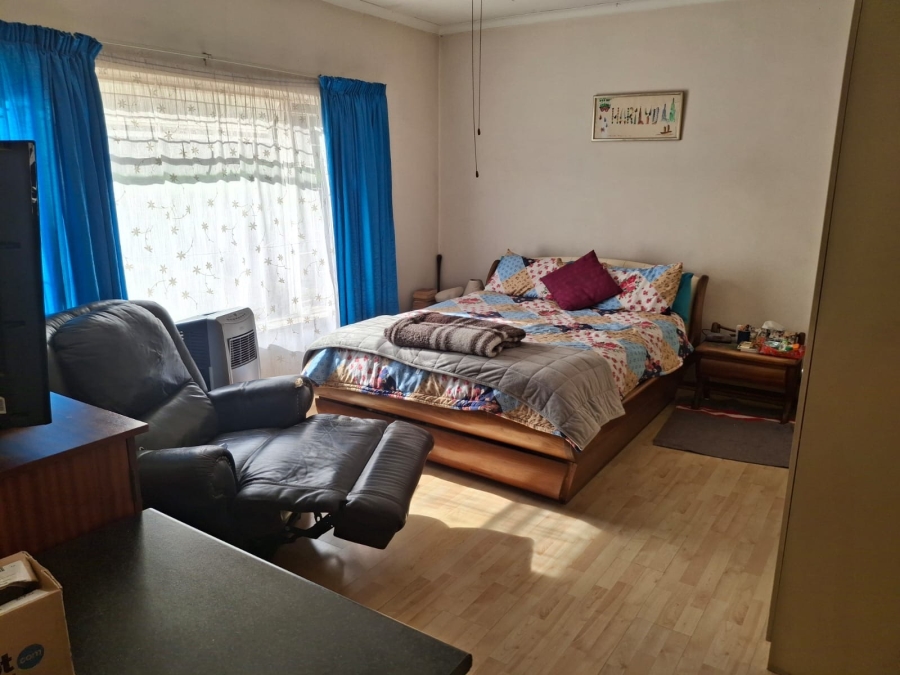 4 Bedroom Property for Sale in Garsfontein Gauteng