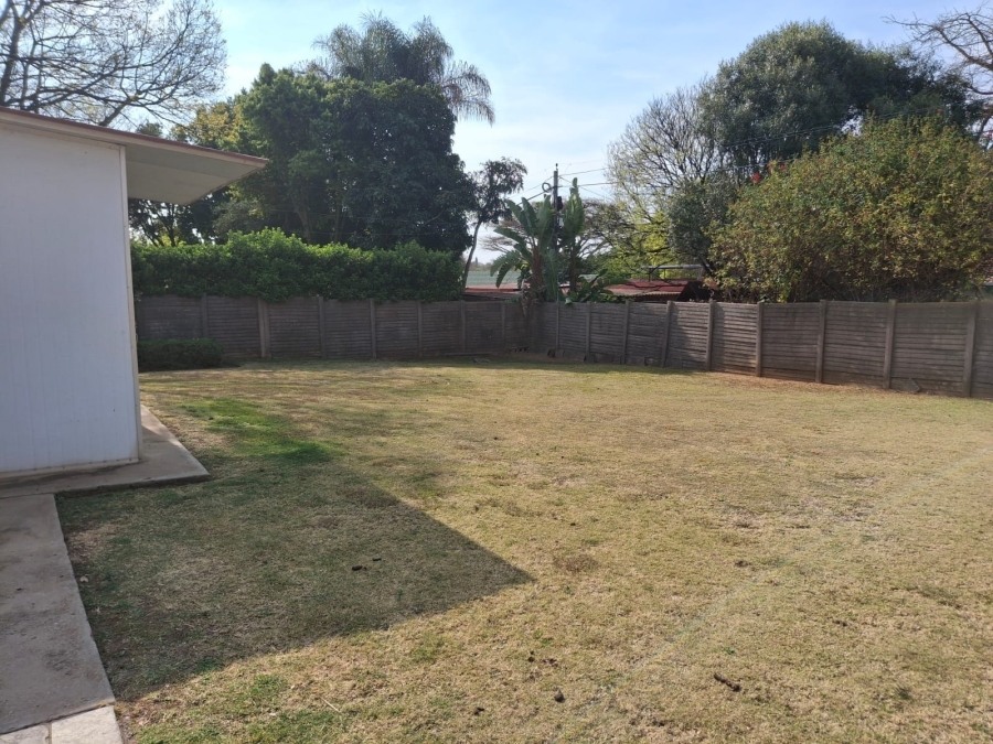 4 Bedroom Property for Sale in Garsfontein Gauteng