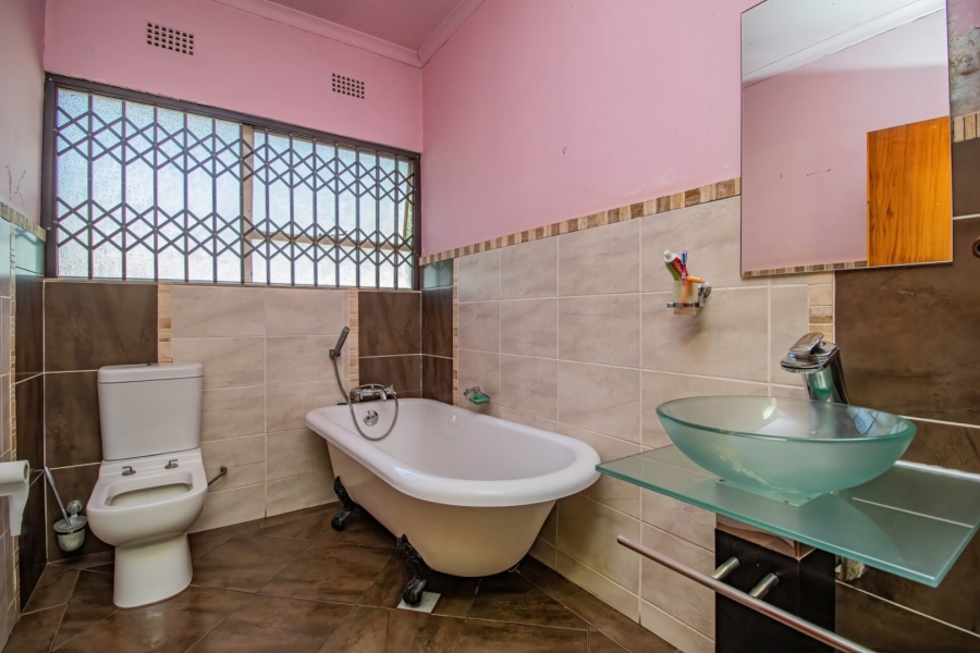 3 Bedroom Property for Sale in Birch Acres Gauteng