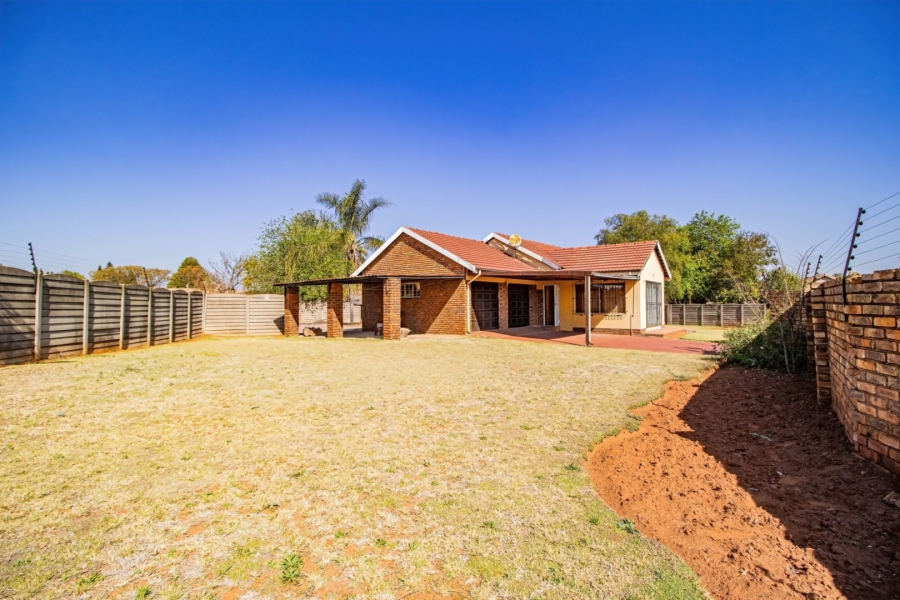 3 Bedroom Property for Sale in Birch Acres Gauteng