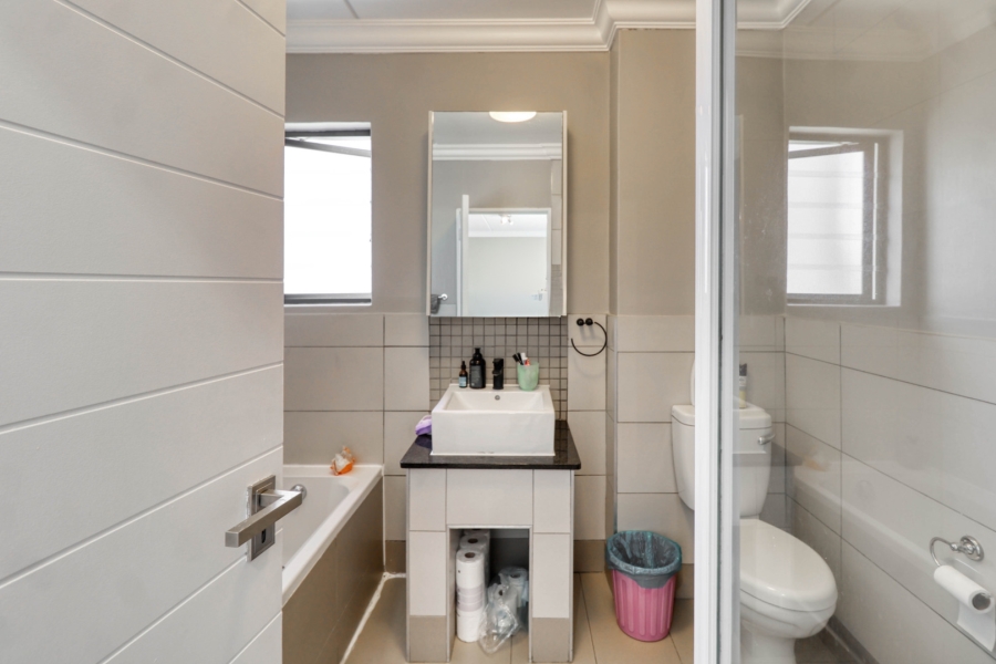 To Let 2 Bedroom Property for Rent in Chartwell Gauteng