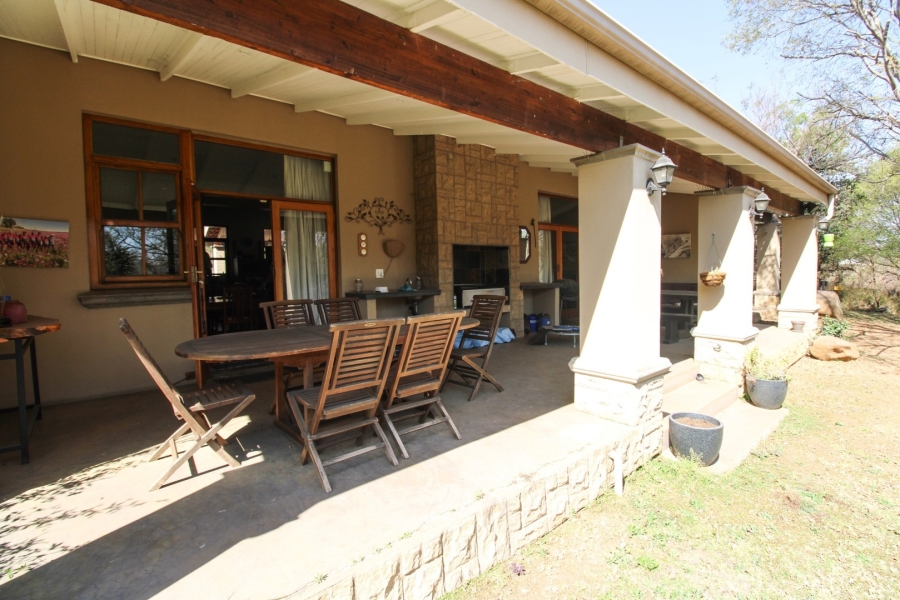 2 Bedroom Property for Sale in Lanseria Gauteng