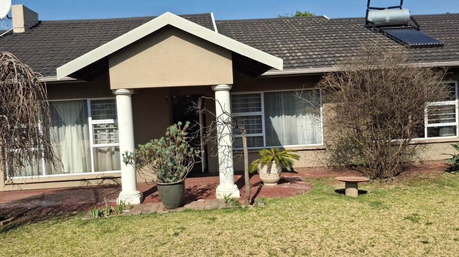 4 Bedroom Property for Sale in Brackenhurst Gauteng