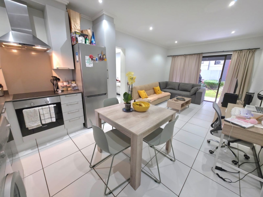 To Let 1 Bedroom Property for Rent in Fourways Gauteng