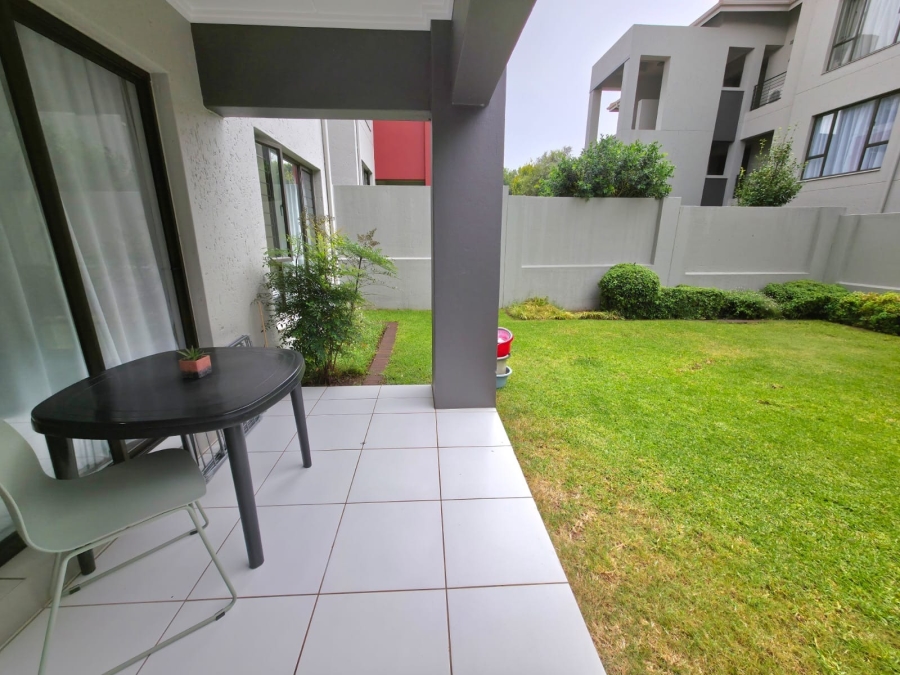 To Let 1 Bedroom Property for Rent in Fourways Gauteng