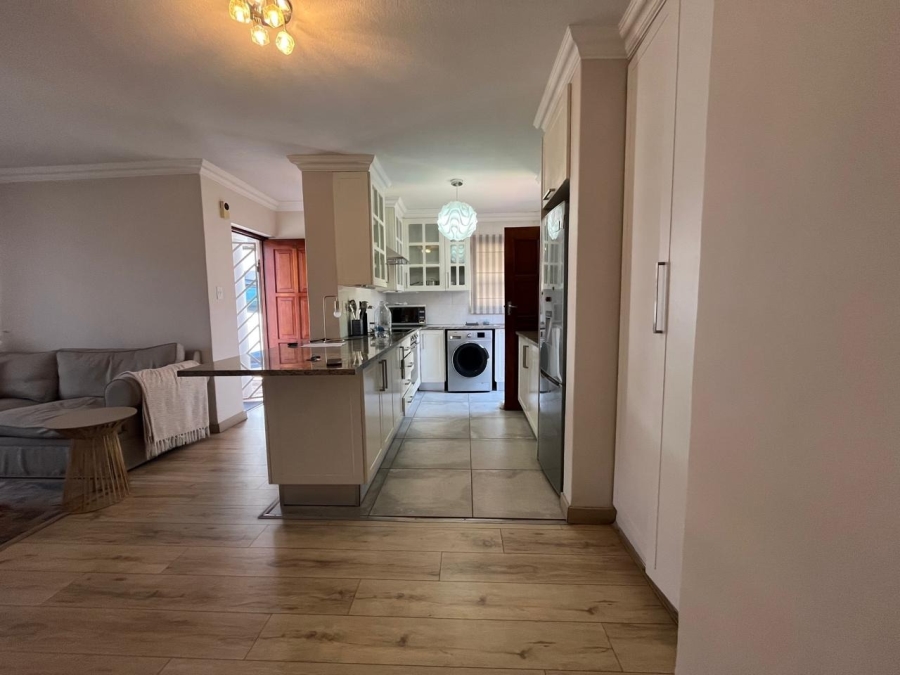 To Let 2 Bedroom Property for Rent in Morningside Gauteng