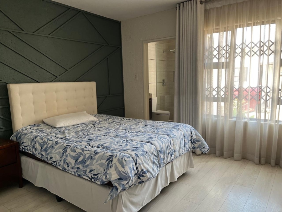 To Let 2 Bedroom Property for Rent in Morningside Gauteng