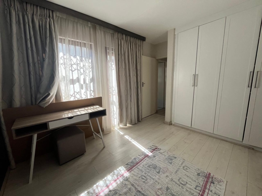 To Let 2 Bedroom Property for Rent in Morningside Gauteng