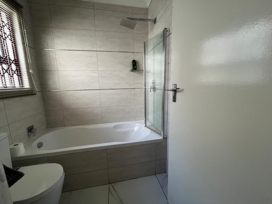 To Let 2 Bedroom Property for Rent in Morningside Gauteng