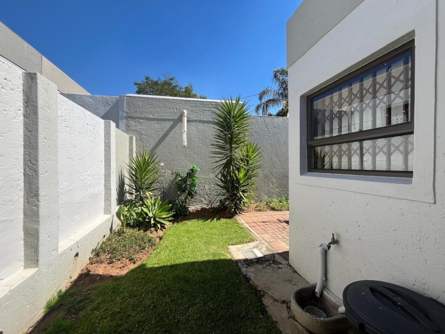 To Let 2 Bedroom Property for Rent in Morningside Gauteng
