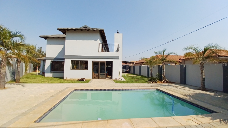 3 Bedroom Property for Sale in Vanderbijlpark SE 8 Gauteng
