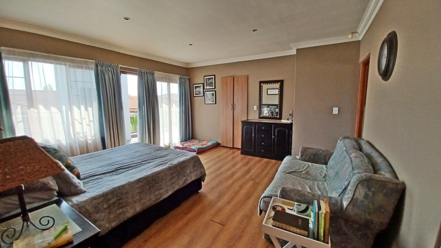 3 Bedroom Property for Sale in Vanderbijlpark SE 8 Gauteng